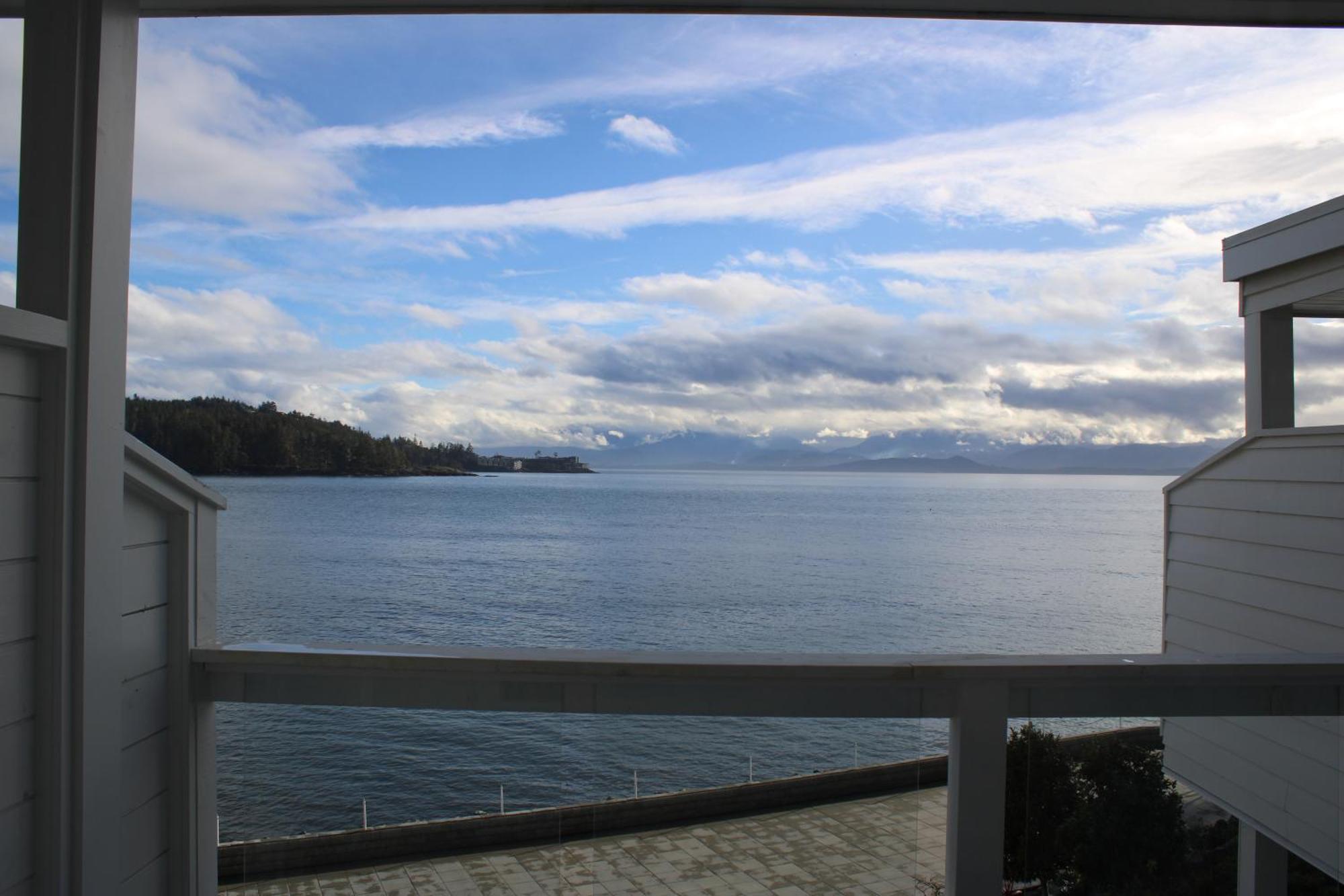 Отель Sooke Harbour House Экстерьер фото