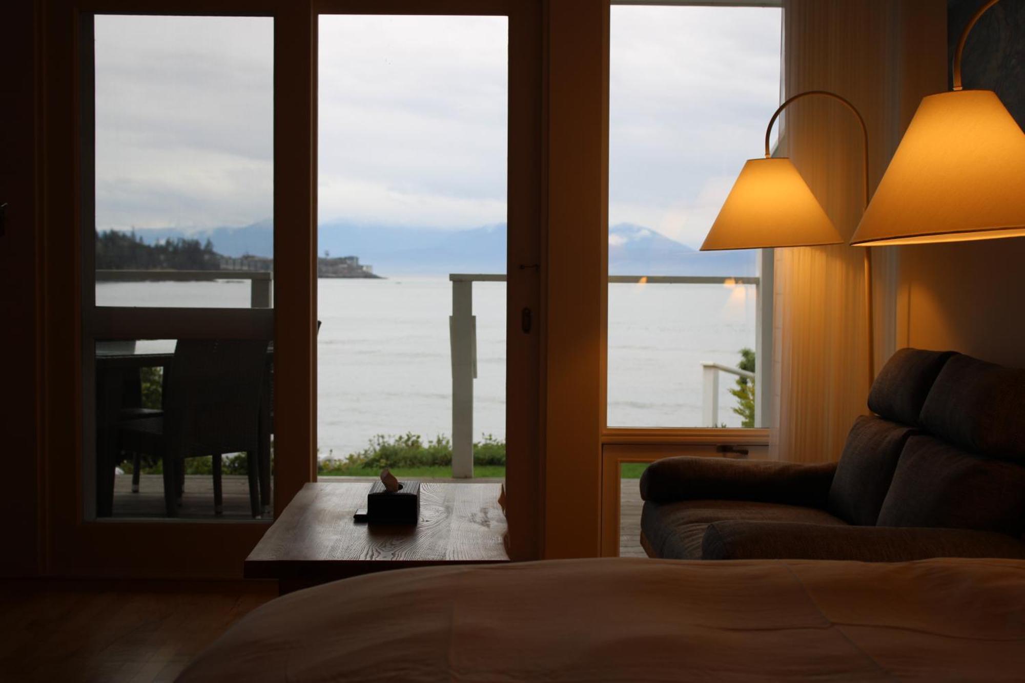 Отель Sooke Harbour House Экстерьер фото