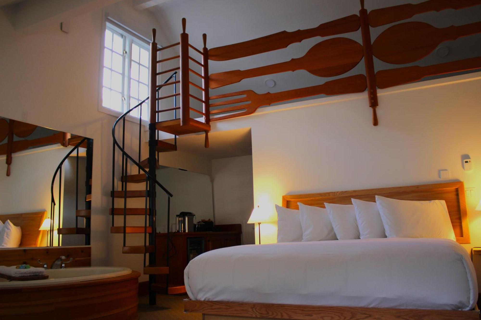 Отель Sooke Harbour House Экстерьер фото