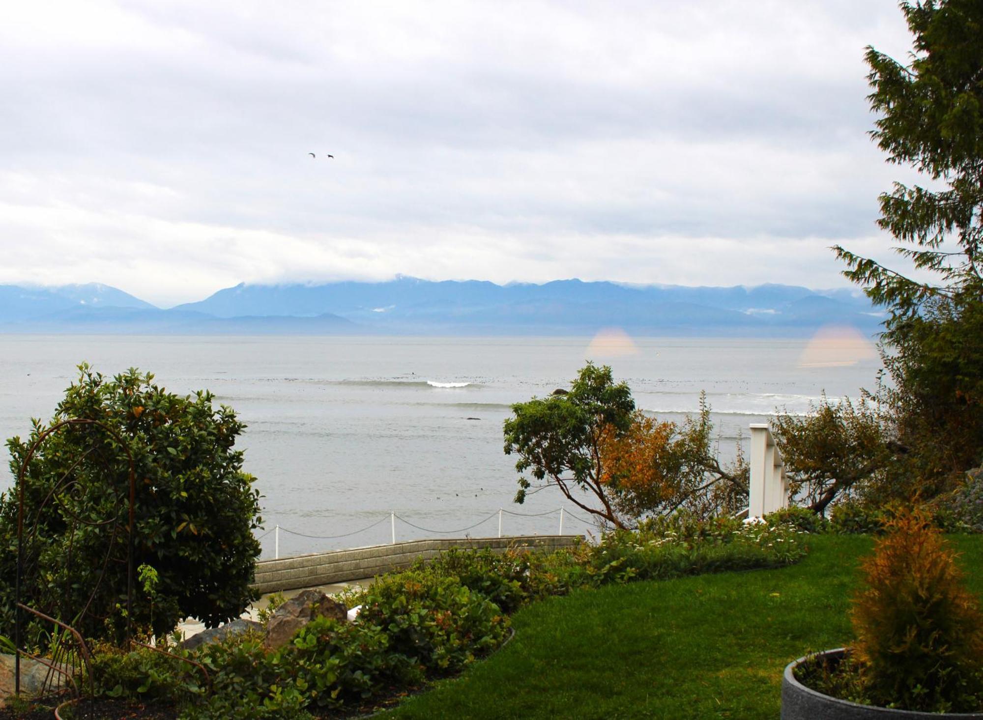 Отель Sooke Harbour House Экстерьер фото